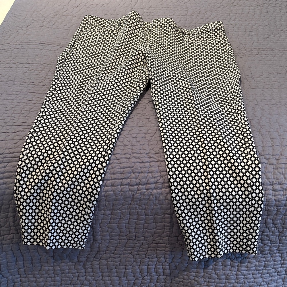 Banana Republic Black and White Patterned Pants